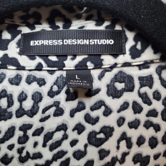 Express Design Studio wrap top Sz L NWOT - Picture 7 of 8